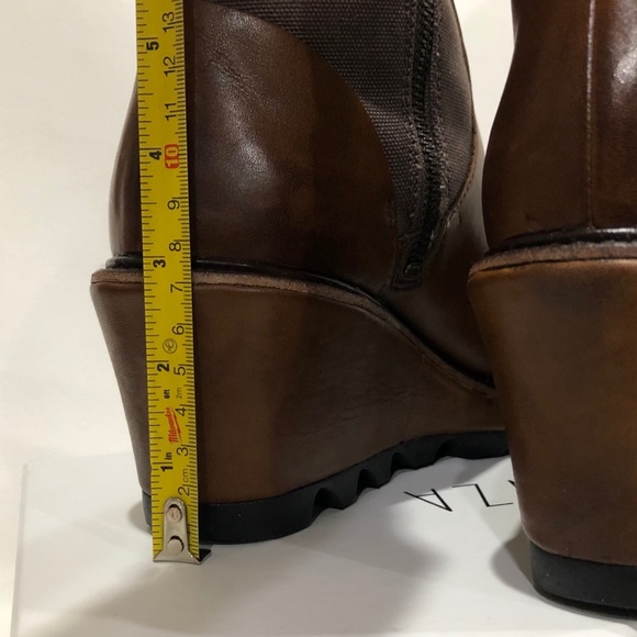 Sorel Lux Leather Wedged Boots Brown Side Zippers - Picture 14 of 16